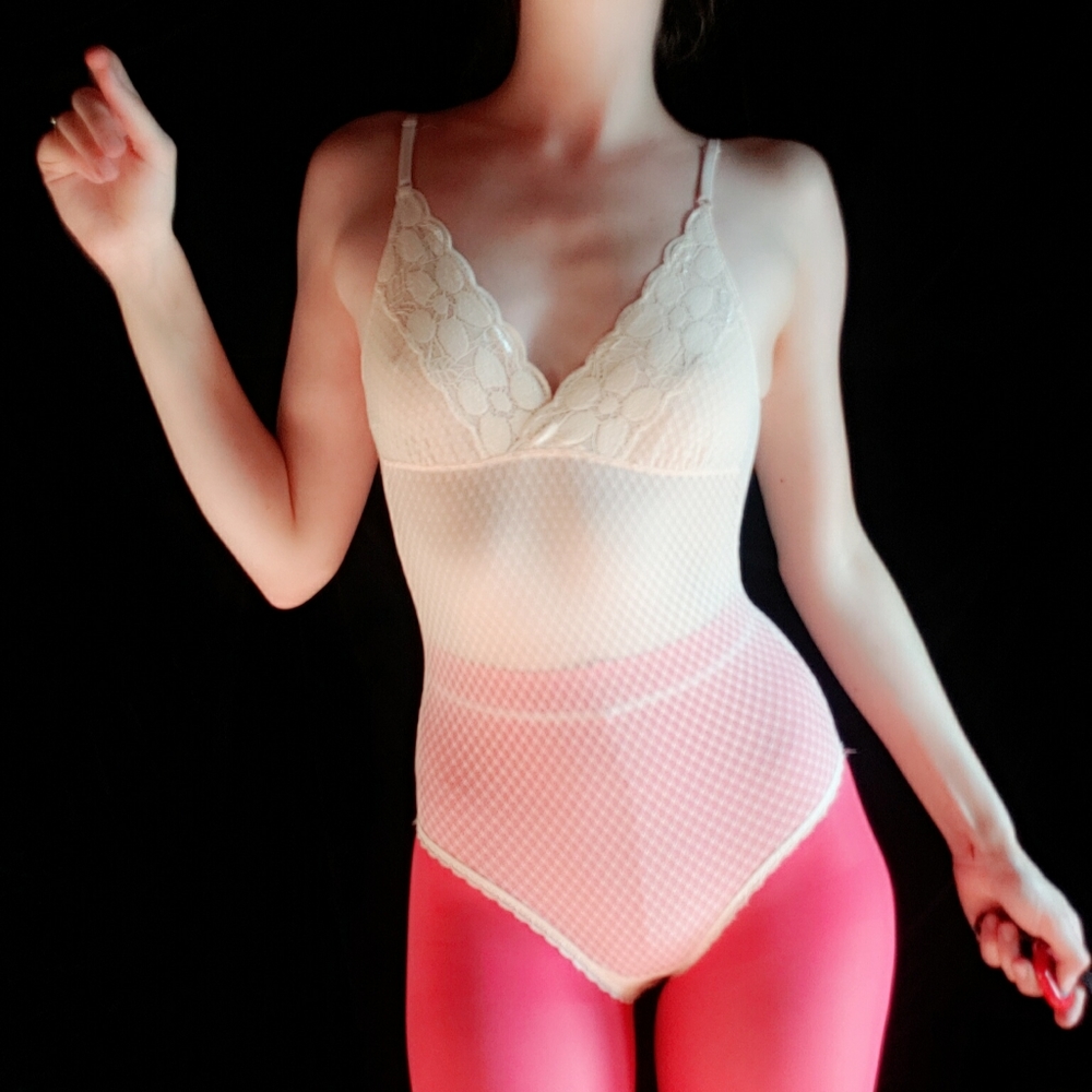 4/$20 Aerie xs sheer lace light pink bodysuit